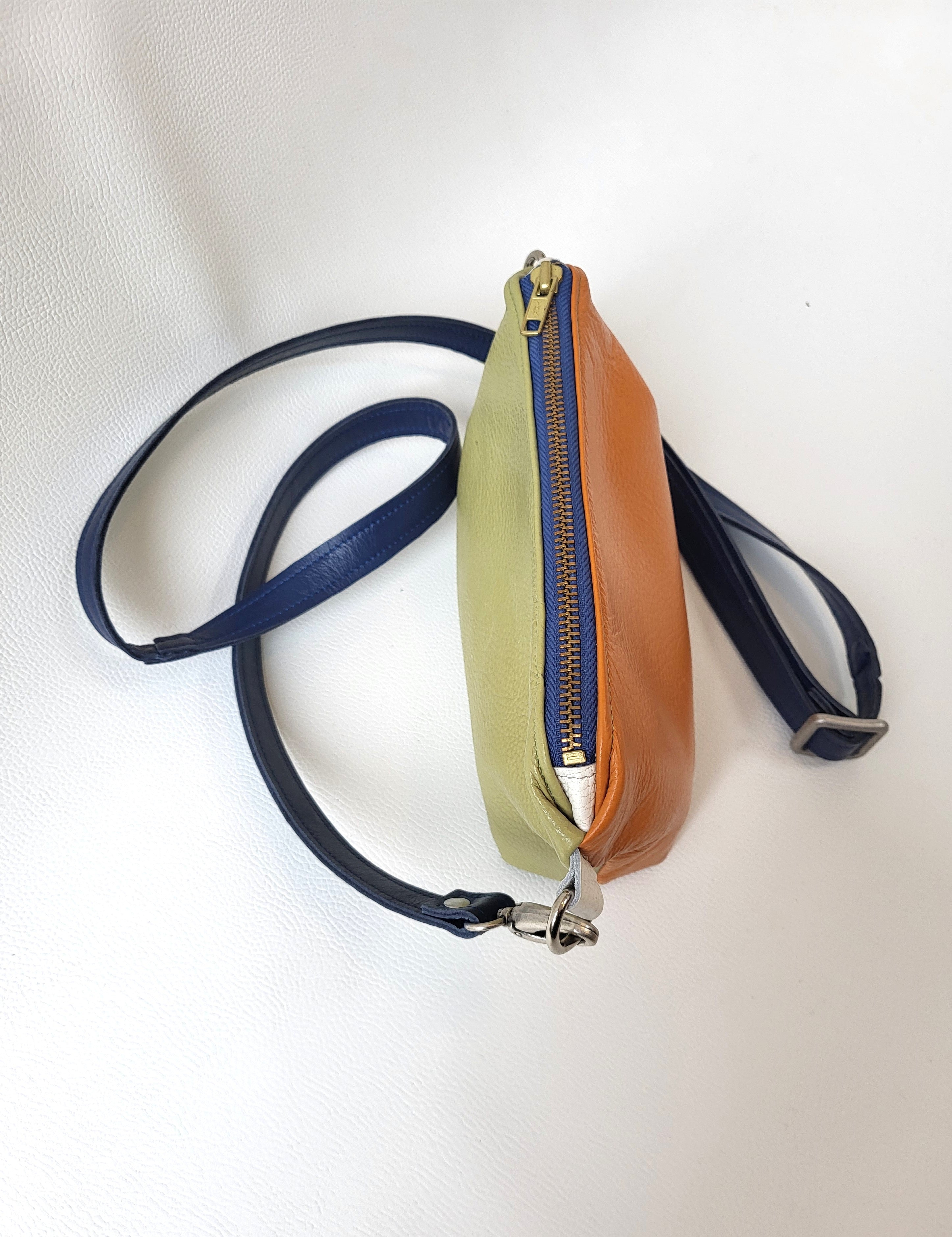 Phone pouch double face