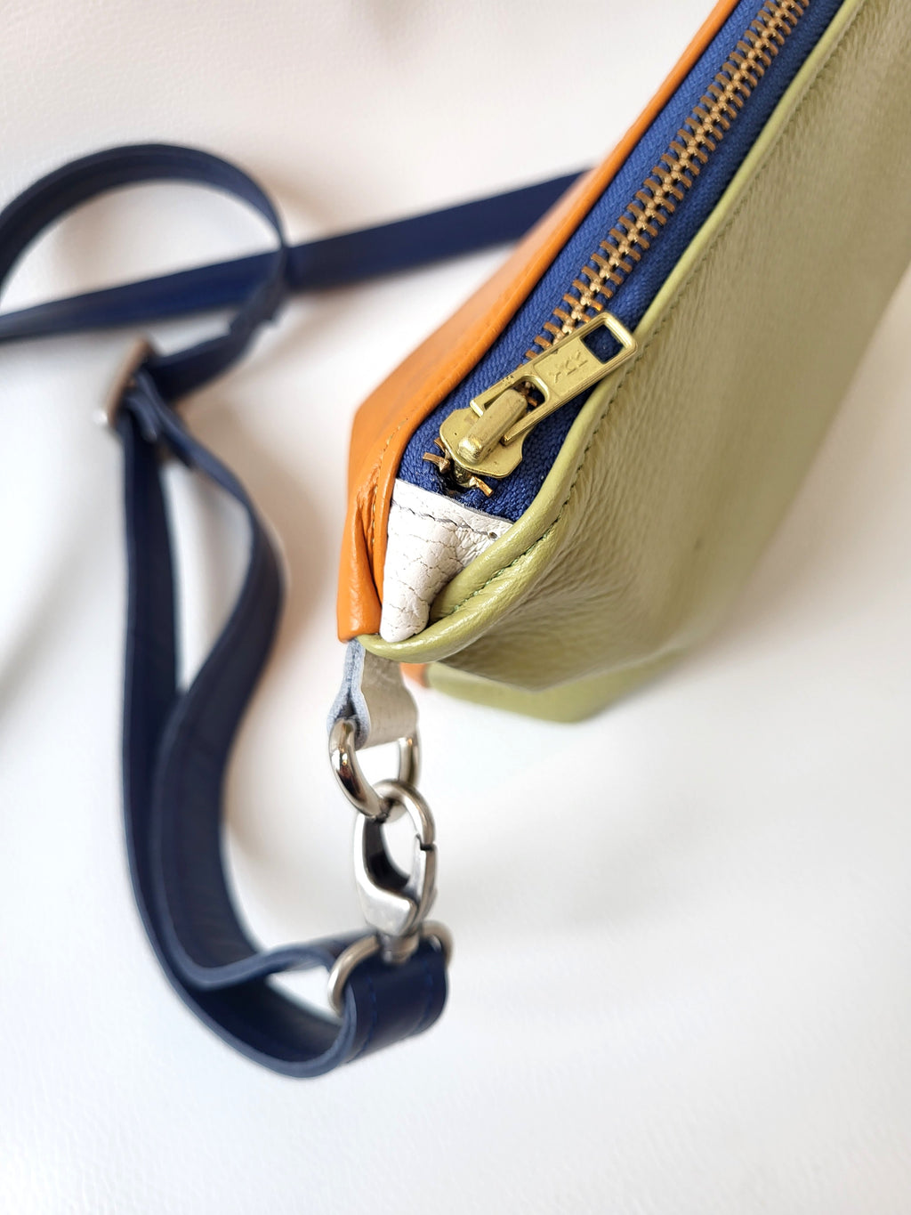 Phone pouch double face