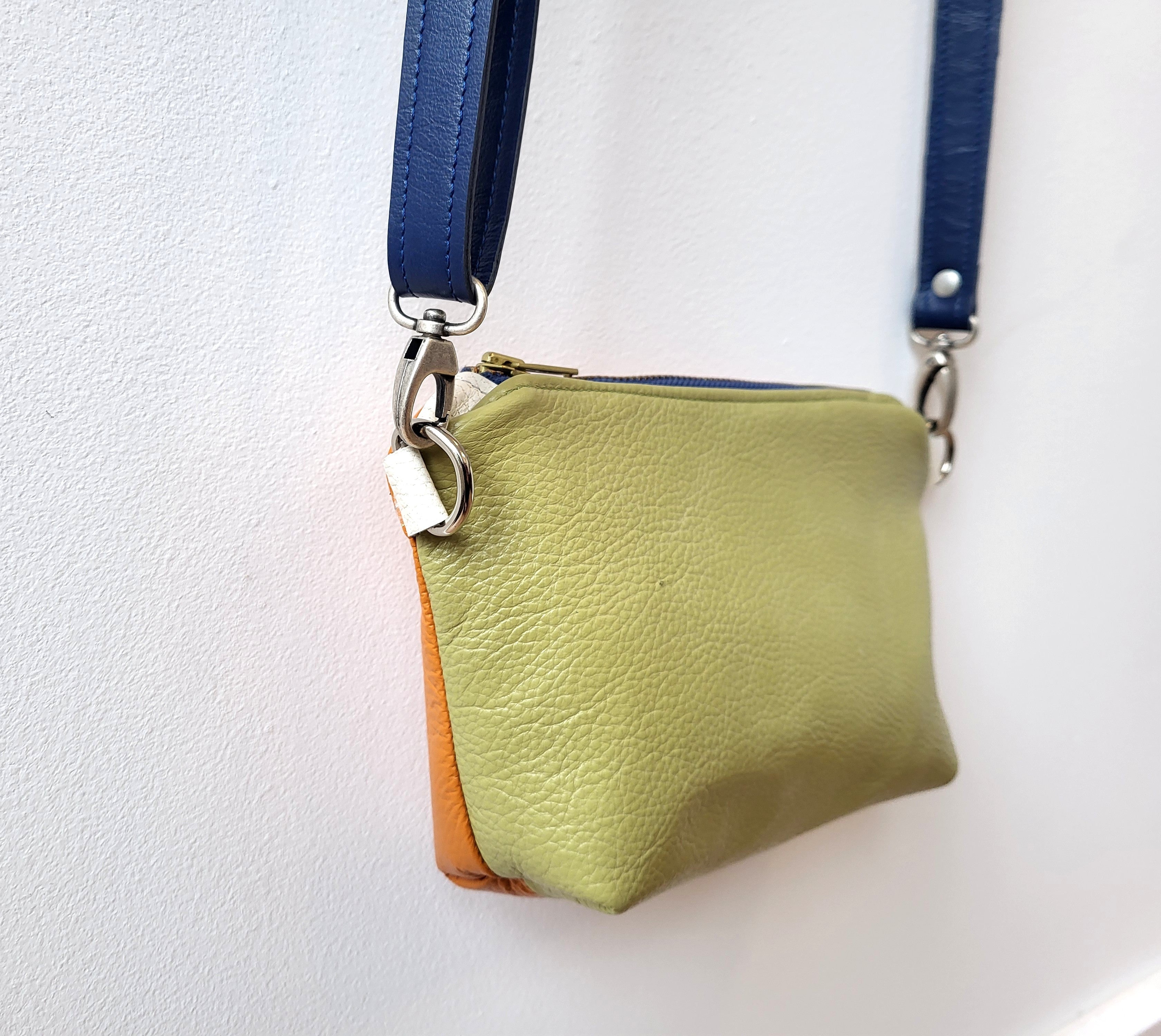 Phone pouch double face