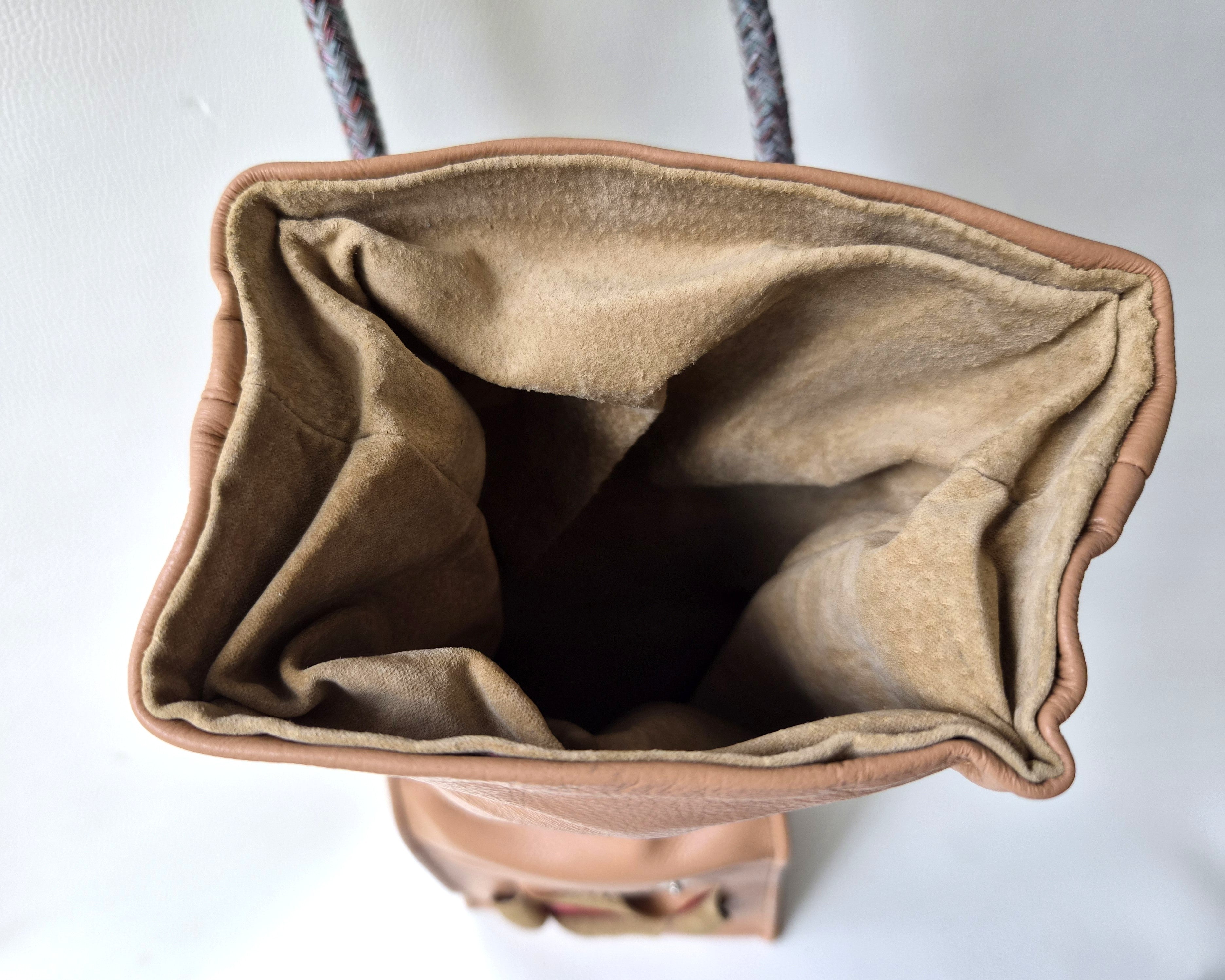 Phone pouch