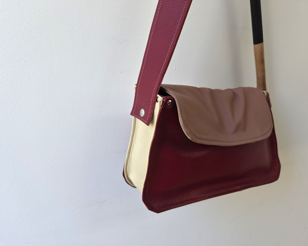 Shoulder baguette bag