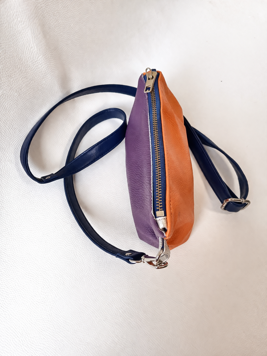 Crossbody leather bag