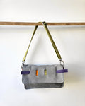Shoulder shift bag - Color shift mechanism